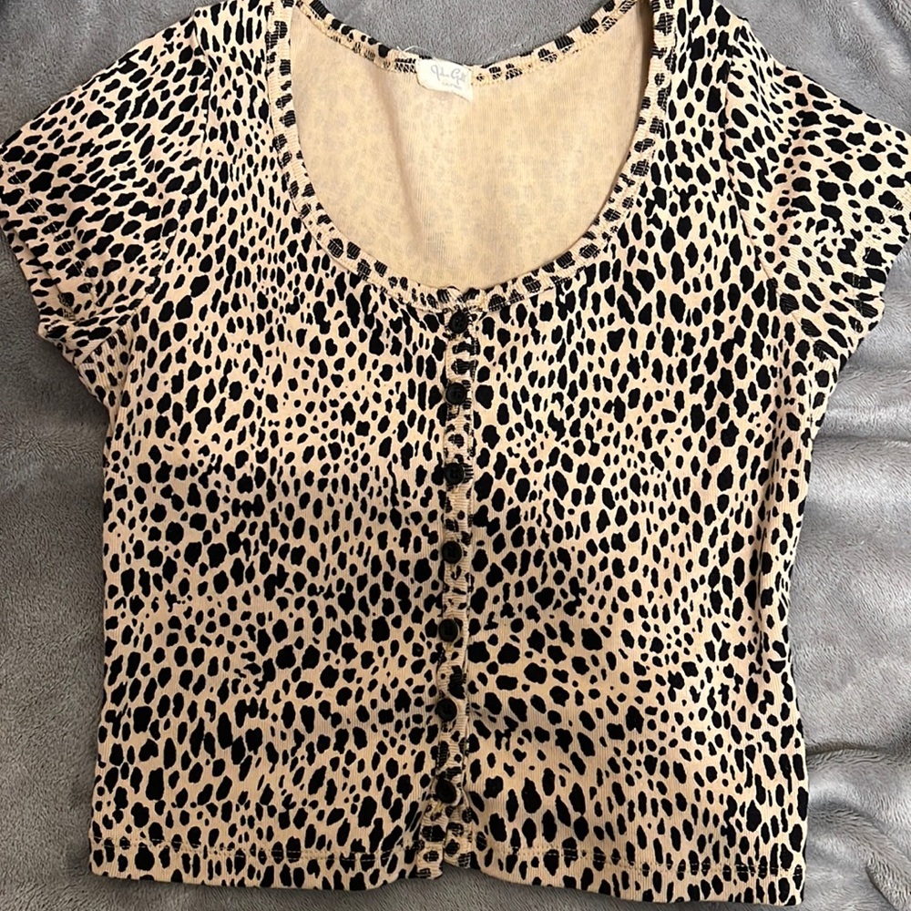 Cropped cheetah print top from Pacsun